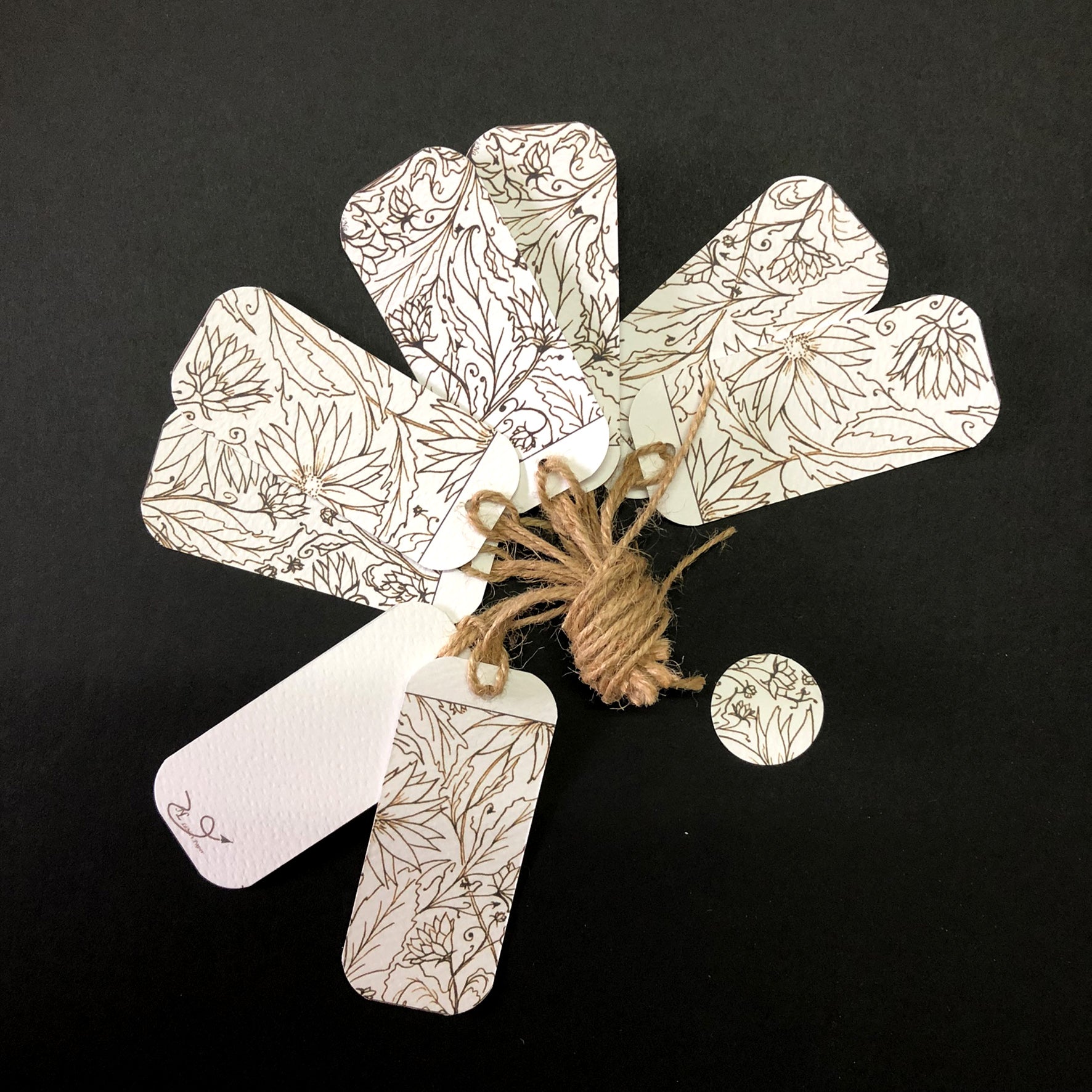 Etiquettes cadeaux Lena's Paper