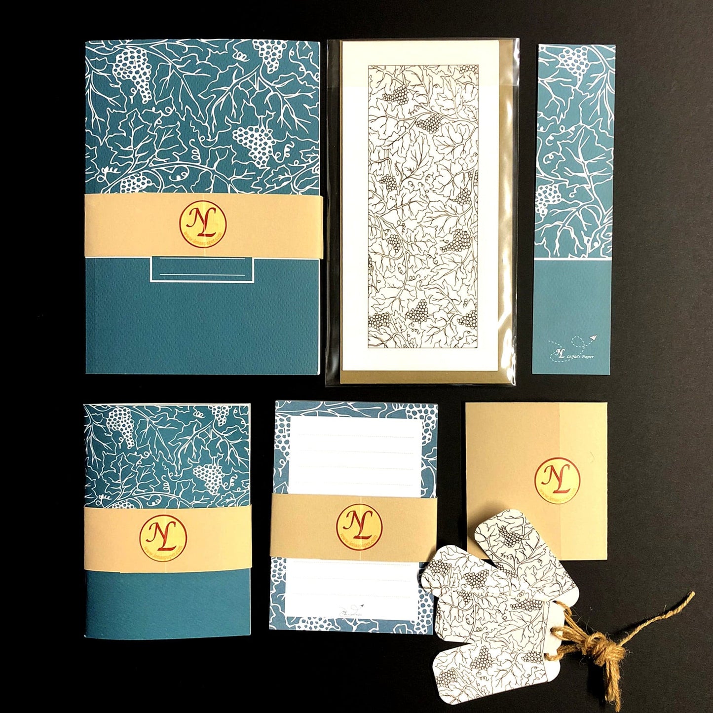 Box DIONYS - 10 articles de papeterie fleurie - coffret Lena's Paper